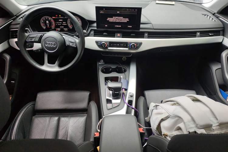 Used Audi A4L 2020 40 TFSI Fashion Dynamic Model Center Console