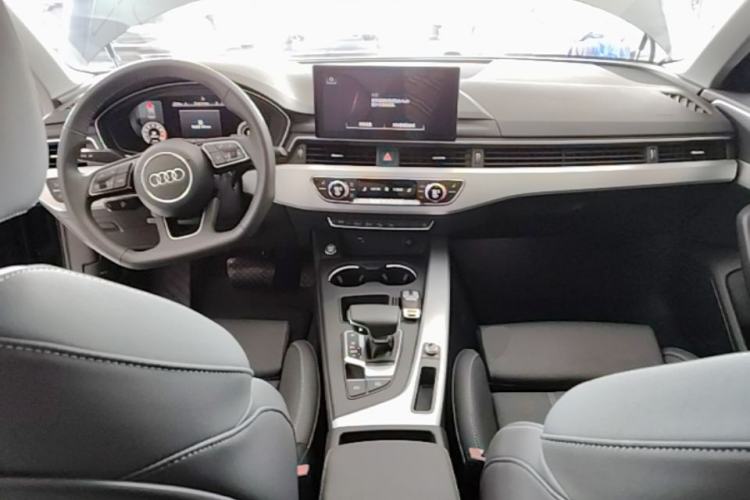 Used Audi A4L 2020 40 TFSI Luxury Dynamic Model Center Console