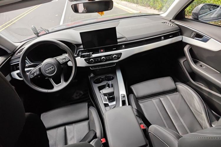 Used Audi A4L 2020 40 TFSI Fashion Dynamic Model Center Console