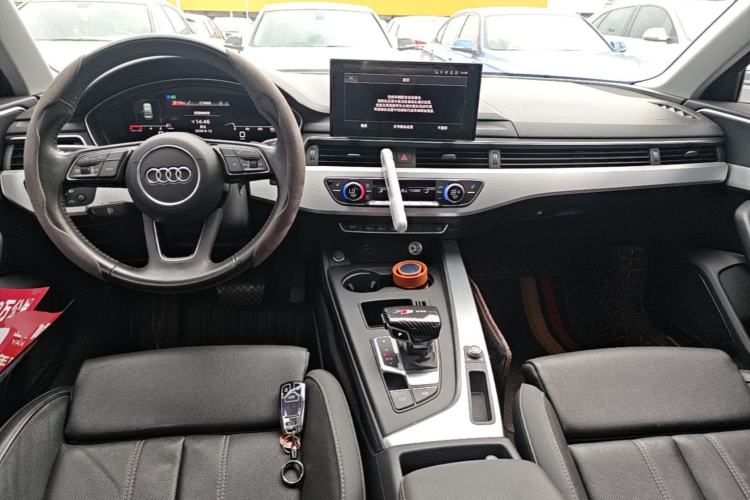 Used Audi A4L 2020 40 TFSI Luxury Dynamic Model Center Console