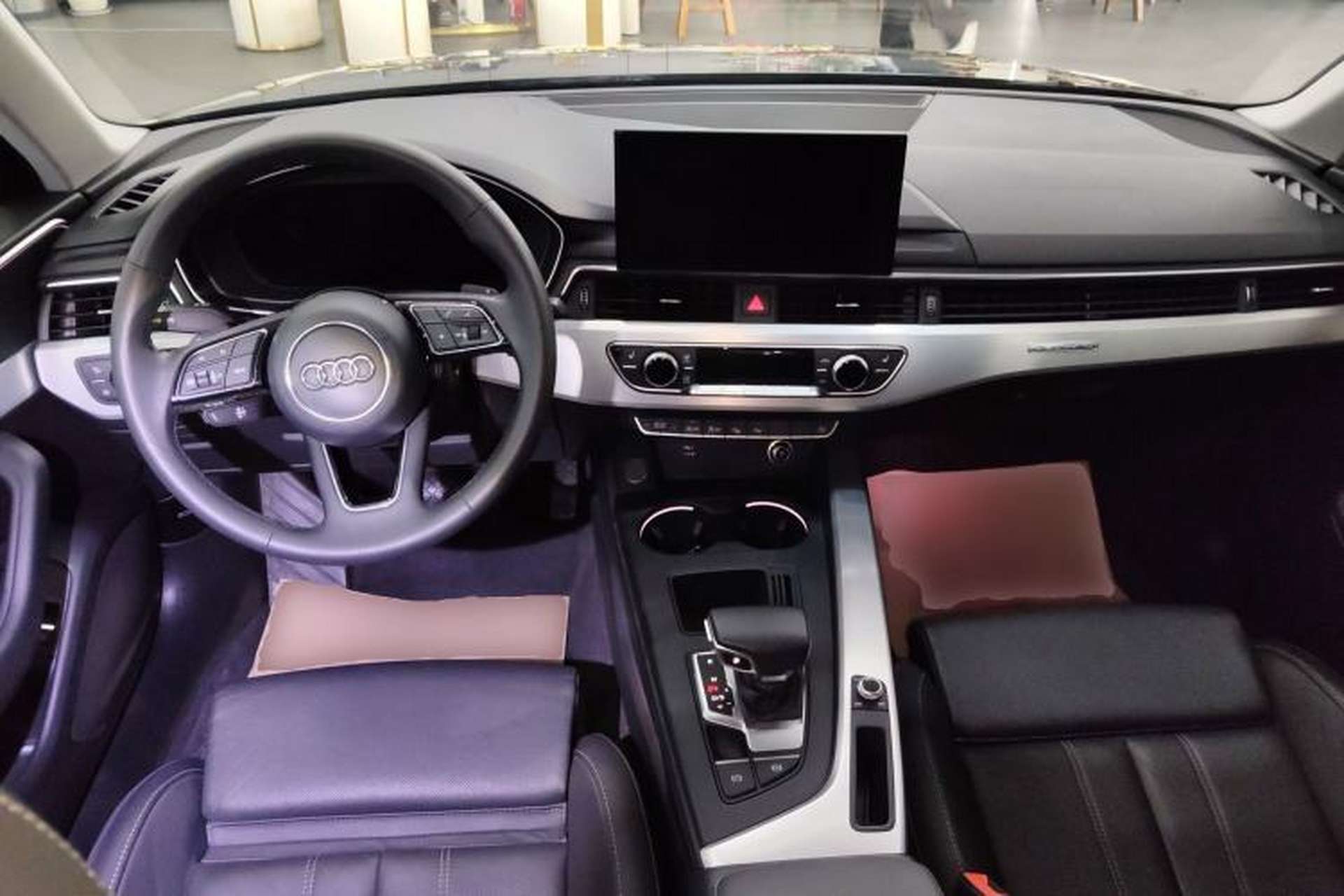 Used Audi A4L 2020 40 TFSI quattro Luxury Dynamic Model Center Console