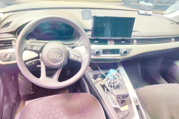 Used Audi A4L 2020 40 TFSI Fashion Dynamic Model Center Console
