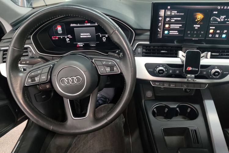 Used Audi A4L 2020 40 TFSI Fashion Dynamic Model Center Console