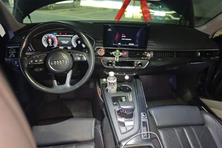 Used Audi A4L 2020 40 TFSI Fashion Dynamic Model Center Console
