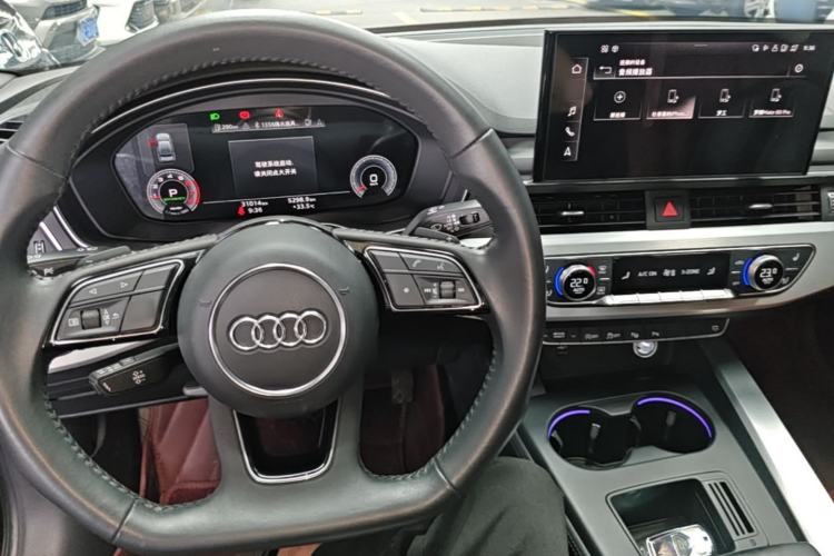 Used Audi A4L 2020 40 TFSI Luxury Dynamic Model Center Console