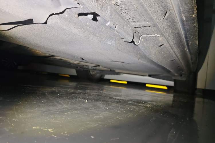 Used Audi A4L 2020 40 TFSI Fashionable and Elegant Model Chassis Front Left