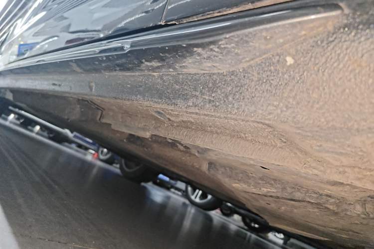 Used Audi A4L 2020 40 TFSI Fashionable and Elegant Model Chassis Front Right