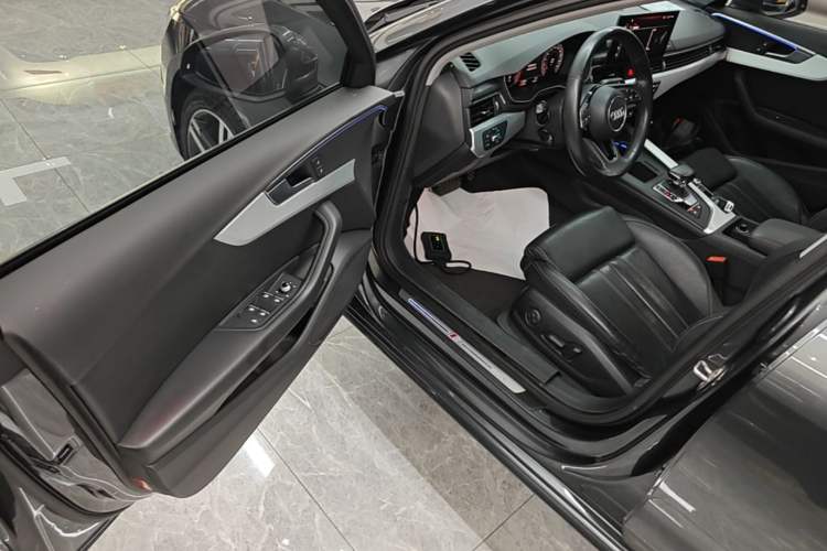 Used Audi A4L 2020 40 TFSI Luxury Dynamic Model Driver Seat