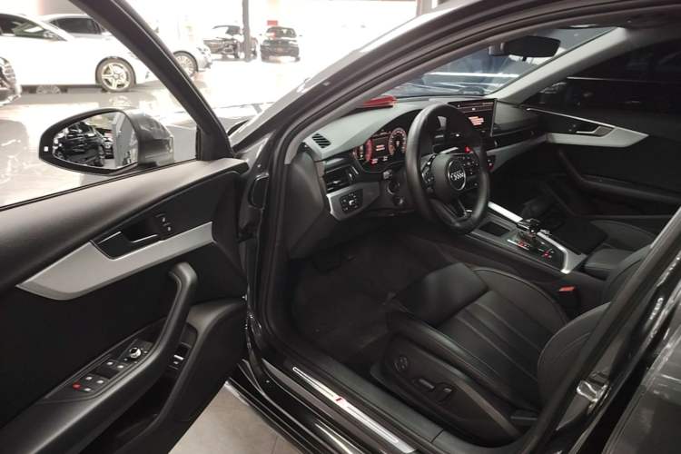 Used Audi A4L 2020 40 TFSI Fashion Dynamic Model Driver Seat
