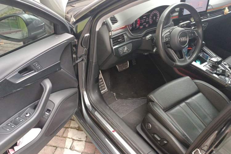 Used Audi A4L 2020 40 TFSI Fashion Dynamic Model Driver Seat