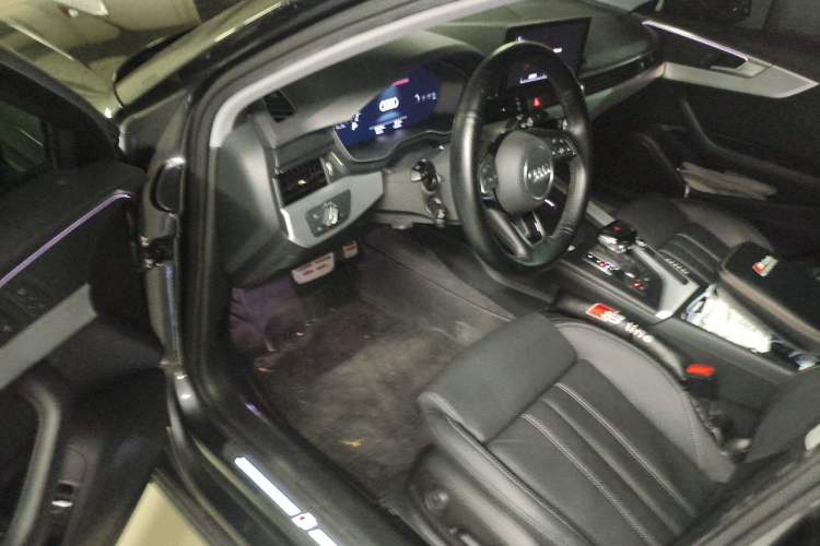 Used Audi A4L 2020 40 TFSI Luxury Dynamic Model Driver Seat