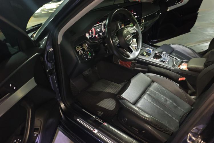 Used Audi A4L 2020 40 TFSI Fashion Dynamic Model Driver Seat