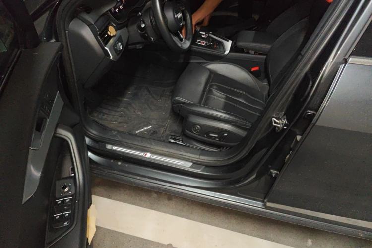 Used Audi A4L 2020 40 TFSI Fashion Dynamic Model Driver Seat