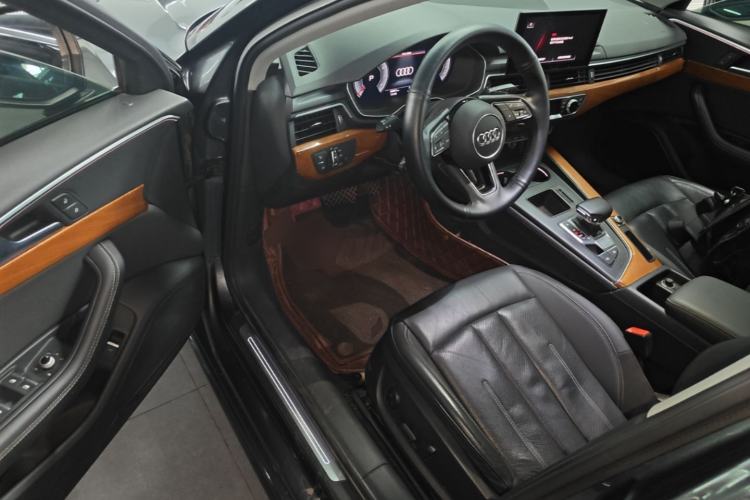 Used Audi A4L 2020 40 TFSI Fashionable and Elegant Model Driver Seat