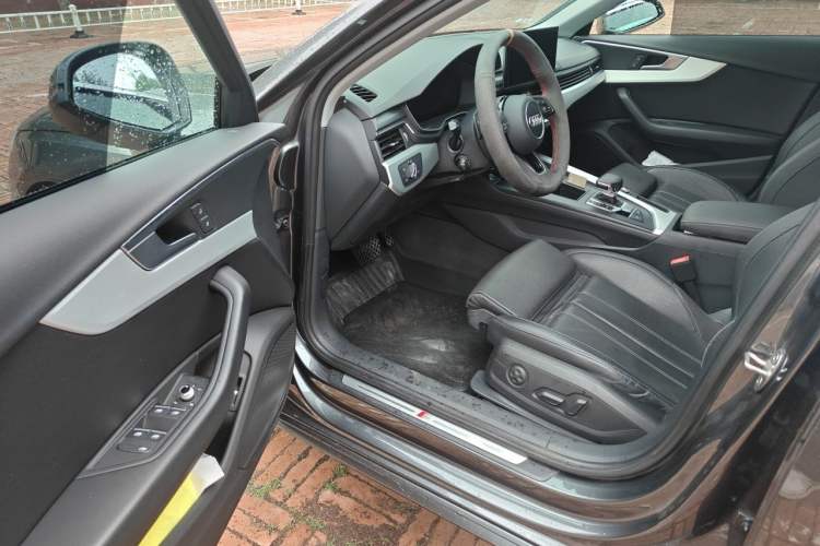 Used Audi A4L 2020 40 TFSI Luxury Dynamic Model Driver Seat