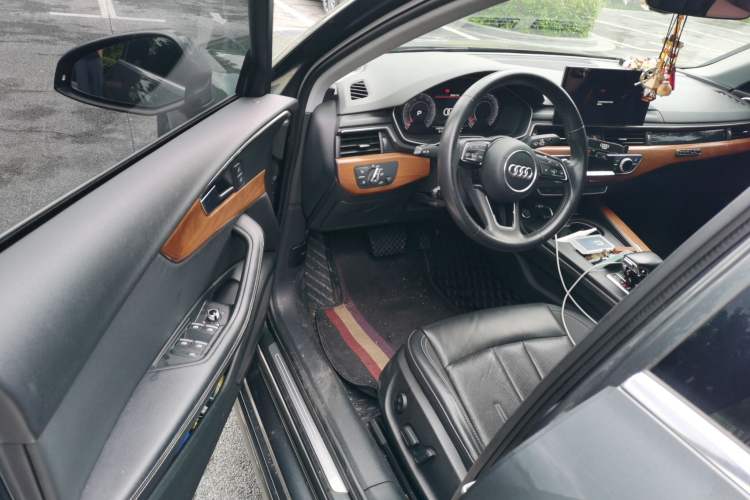 Used Audi A4L 2020 40 TFSI Luxury Prestige Edition Driver Seat