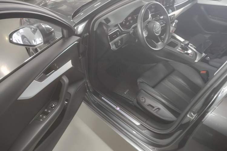 Used Audi A4L 2020 40 TFSI Fashion Dynamic Model Driver Seat