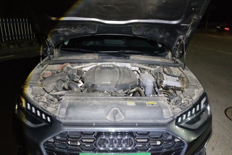Used Audi A4L 2020 40 TFSI Luxury Dynamic Model Engine Bay