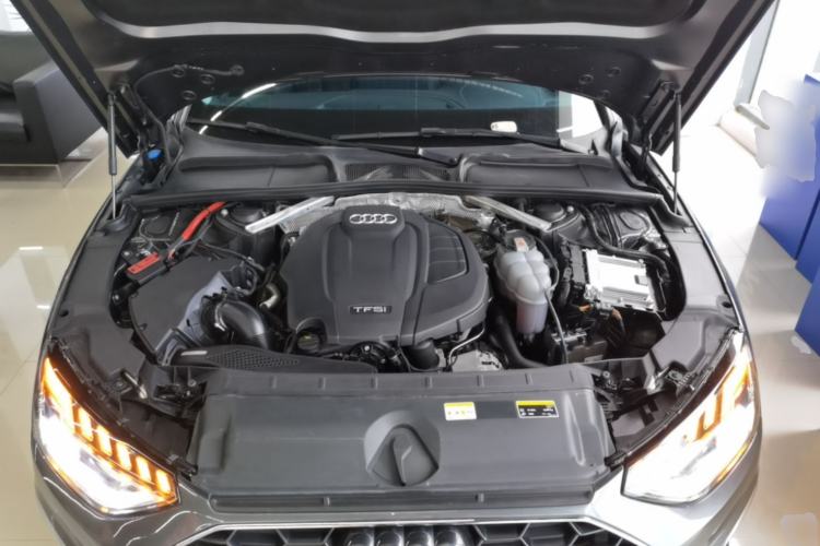 Used Audi A4L 2020 40 TFSI Luxury Dynamic Model Engine Bay