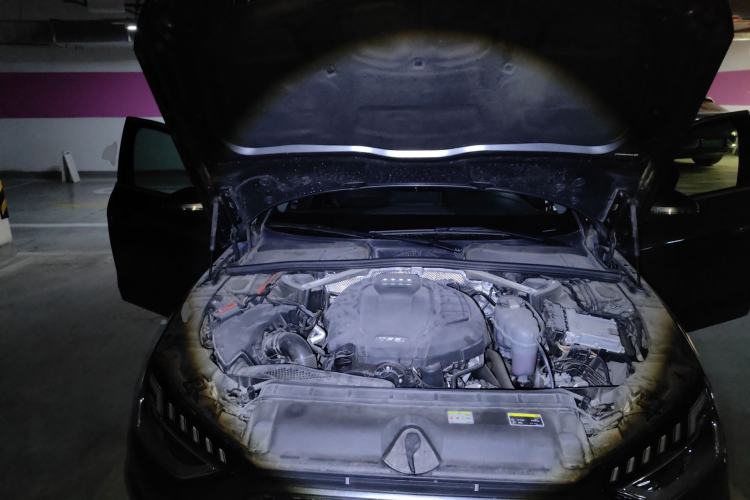 Used Audi A4L 2020 40 TFSI Fashion Dynamic Model Engine Bay