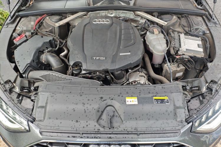 Used Audi A4L 2020 40 TFSI quattro Luxury Dynamic Model Engine Bay