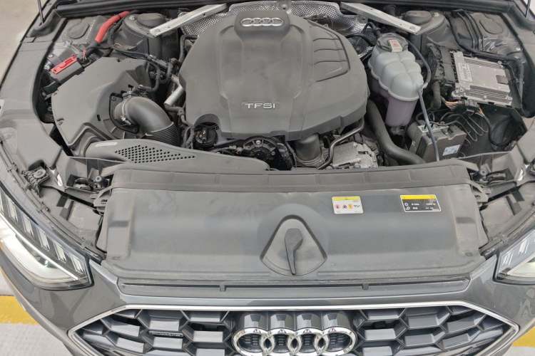 Used Audi A4L 2020 40 TFSI quattro Luxury Dynamic Model Engine Bay