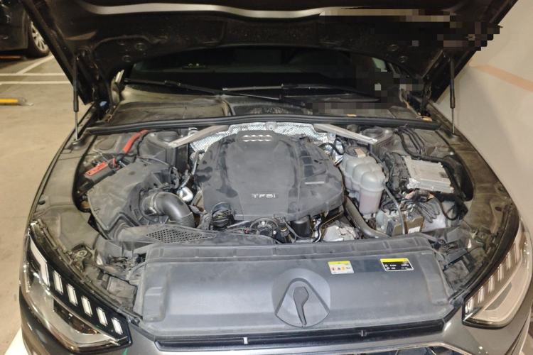 Used Audi A4L 2020 40 TFSI Luxury Dynamic Model Engine Bay