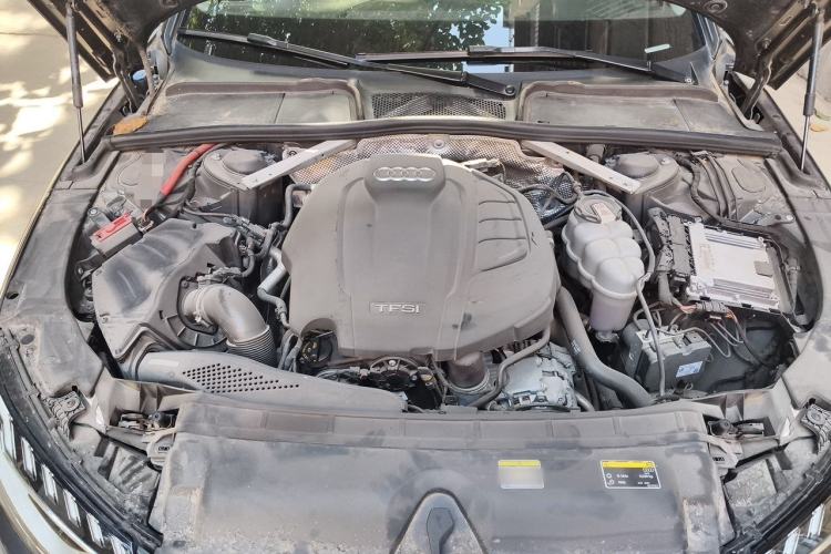 Used Audi A4L 2020 40 TFSI Fashion Dynamic Model Engine Bay