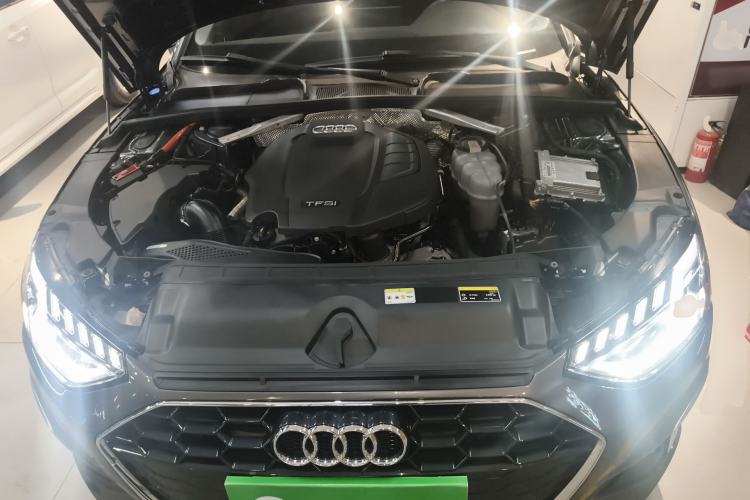 Used Audi A4L 2020 40 TFSI Fashion Dynamic Model Engine Bay