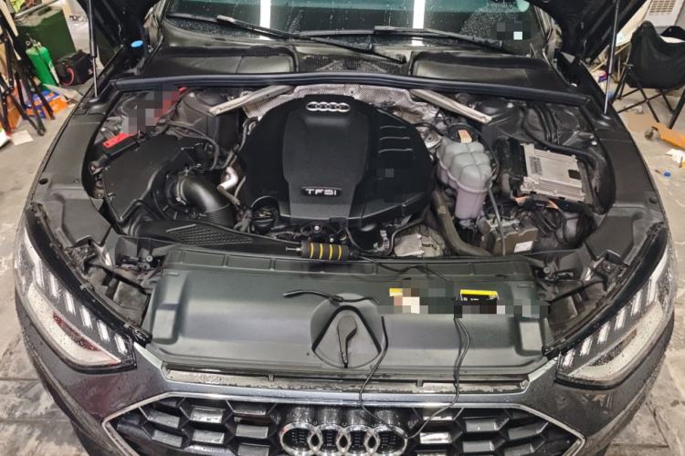 Used Audi A4L 2020 40 TFSI Fashion Dynamic Model Engine Bay