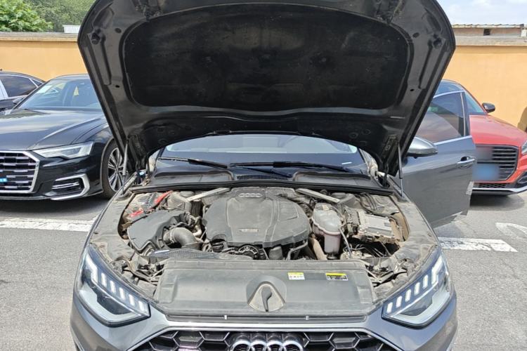 Used Audi A4L 2020 40 TFSI quattro Luxury Dynamic Model Engine Bay