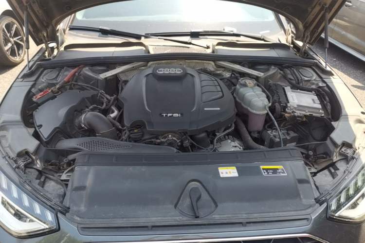 Used Audi A4L 2020 40 TFSI Fashion Dynamic Model Engine Bay