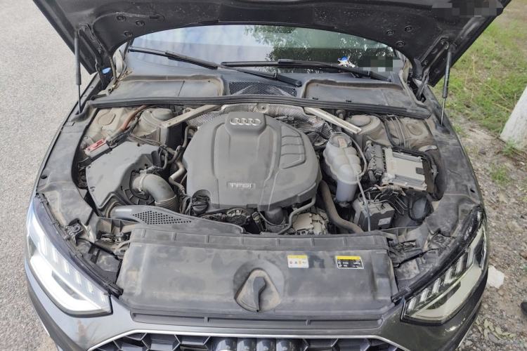 Used Audi A4L 2020 40 TFSI Fashion Dynamic Model Engine Bay