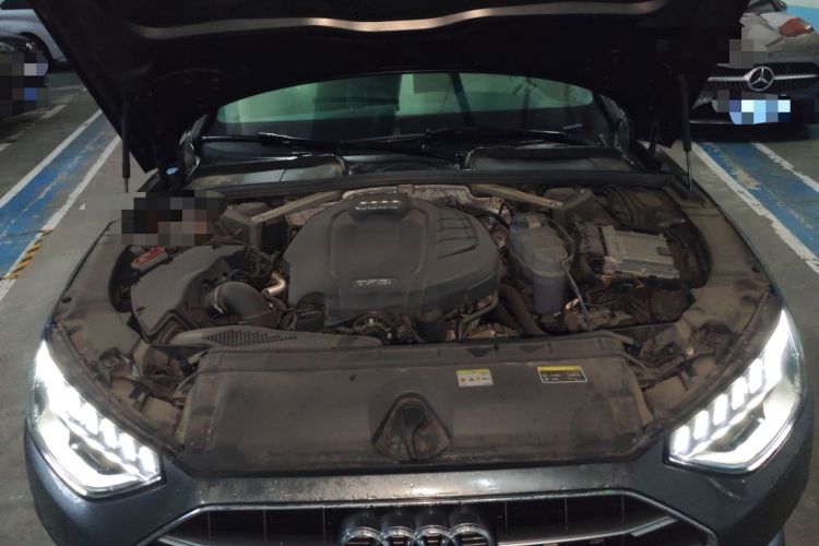 Used Audi A4L 2020 40 TFSI Fashionable and Elegant Model Engine Bay