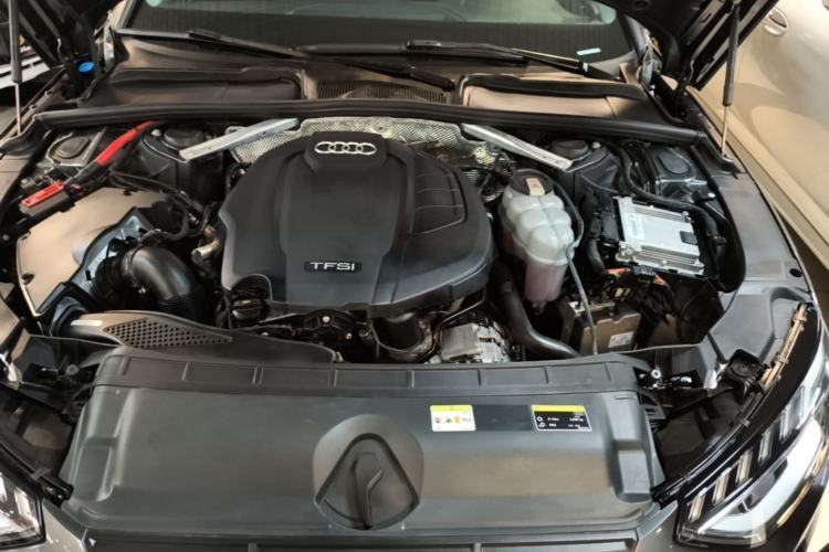 Used Audi A4L 2020 40 TFSI Luxury Dynamic Model Engine Bay