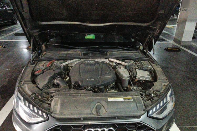 Used Audi A4L 2020 40 TFSI Luxury Dynamic Model Engine Bay