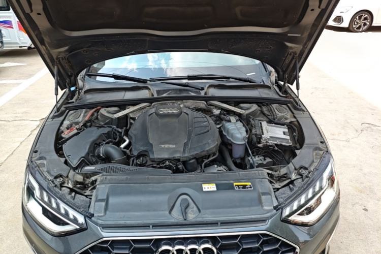 Used Audi A4L 2020 40 TFSI Fashion Dynamic Model Engine Bay