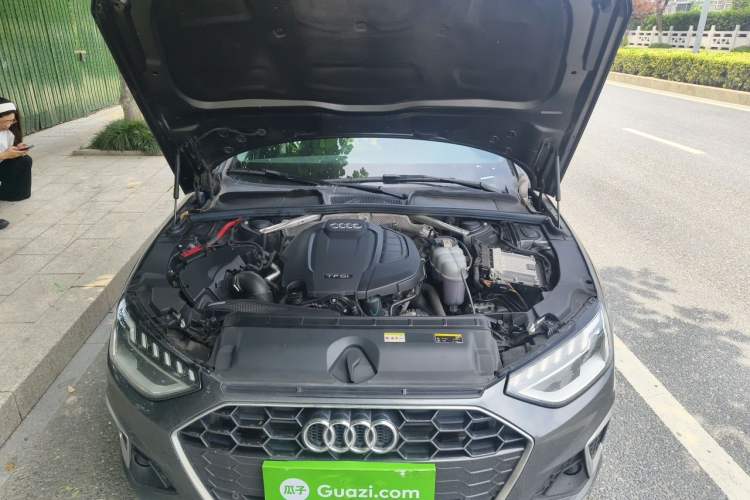Used Audi A4L 2020 40 TFSI Fashion Dynamic Model Engine Bay