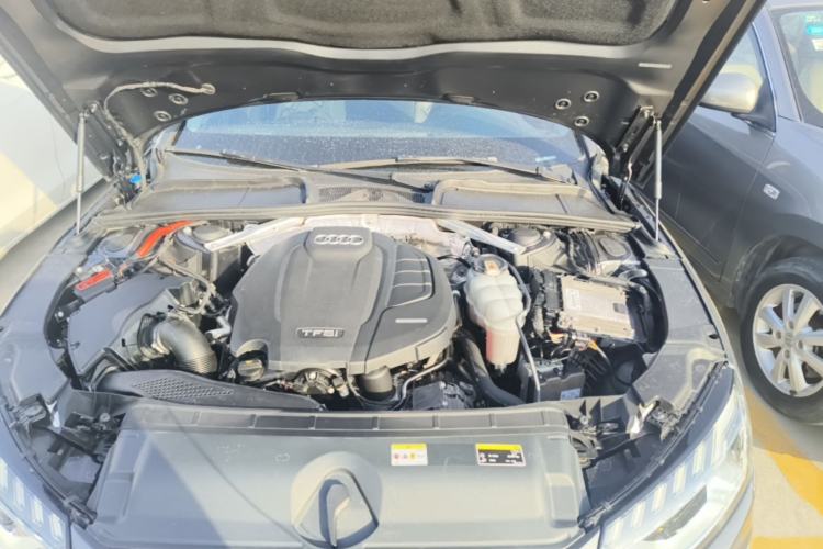 Used Audi A4L 2020 40 TFSI Fashion Dynamic Model Engine Bay