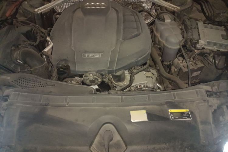 Used Audi A4L 2020 40 TFSI Luxury Dynamic Model Engine Bay