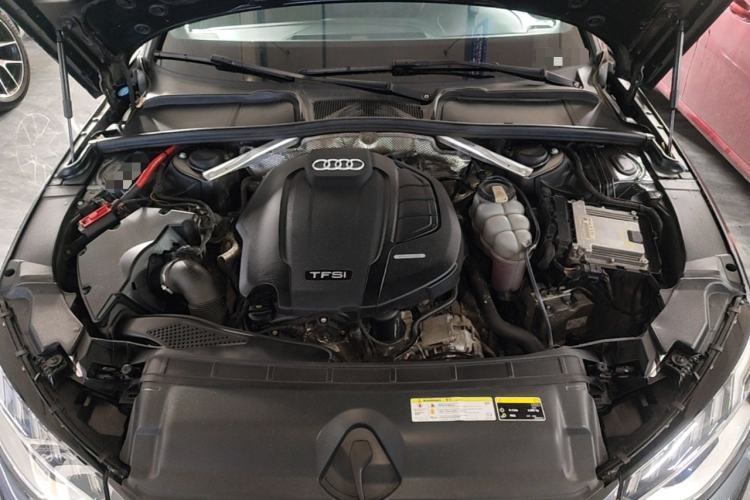 Used Audi A4L 2020 40 TFSI Luxury Dynamic Model Engine Bay