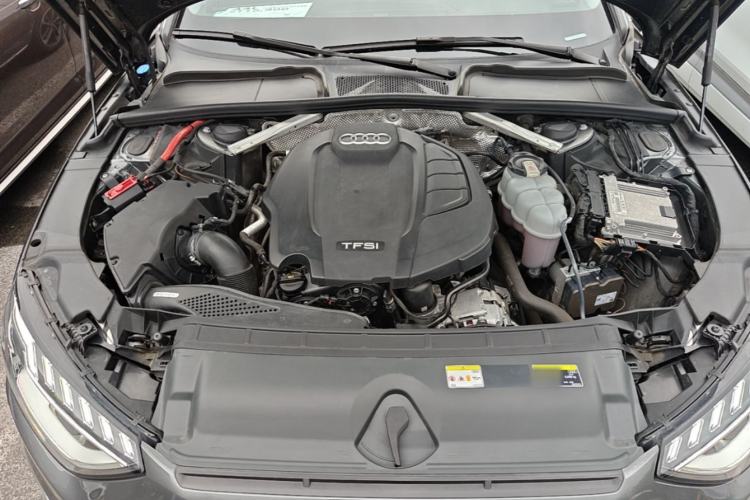 Used Audi A4L 2020 40 TFSI Fashion Dynamic Model Engine Bay