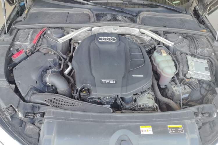 Used Audi A4L 2020 40 TFSI Luxury Dynamic Model Engine Bay