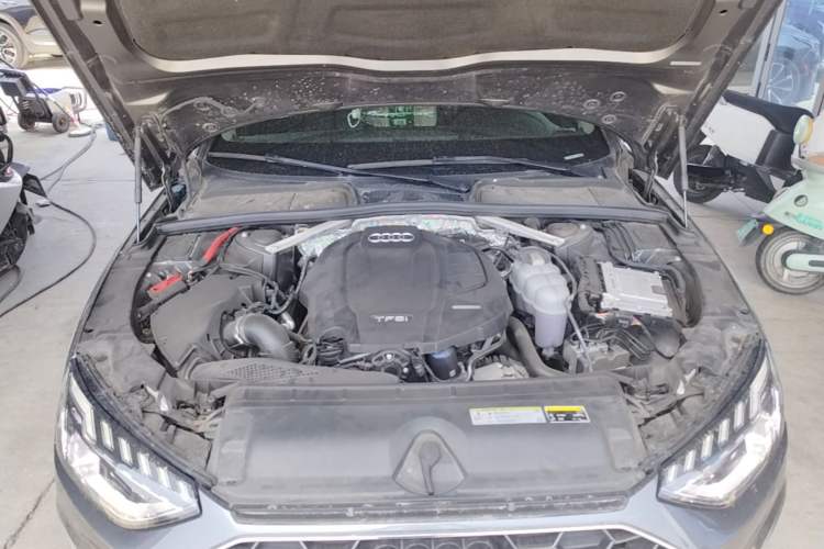 Used Audi A4L 2020 40 TFSI Fashion Dynamic Model Engine Bay