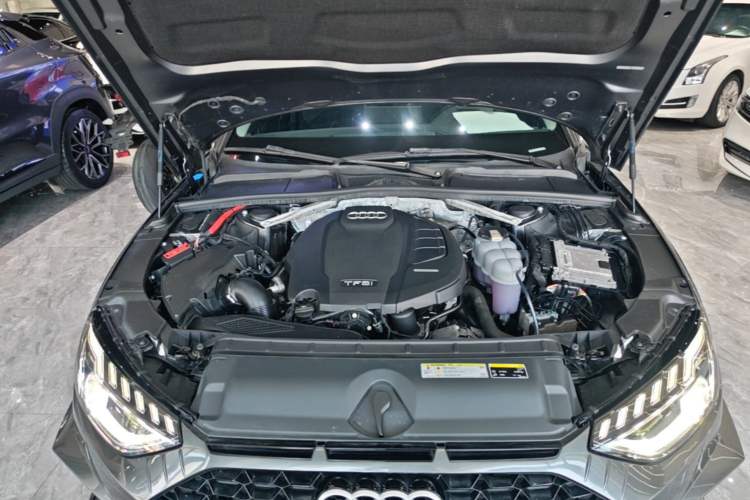 Used Audi A4L 2020 40 TFSI quattro Luxury Dynamic Model Engine Bay