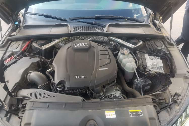 Used Audi A4L 2020 45 TFSI quattro Prestige Elegant Edition Engine Bay