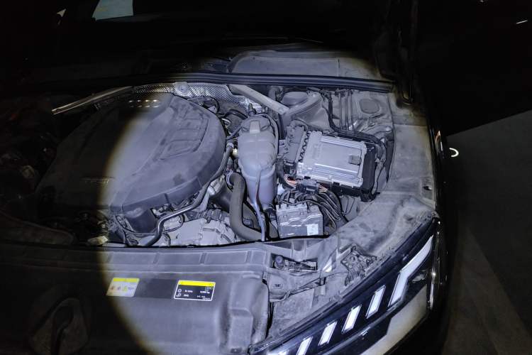 Used Audi A4L 2020 40 TFSI Fashion Dynamic Model Engine Bay Left