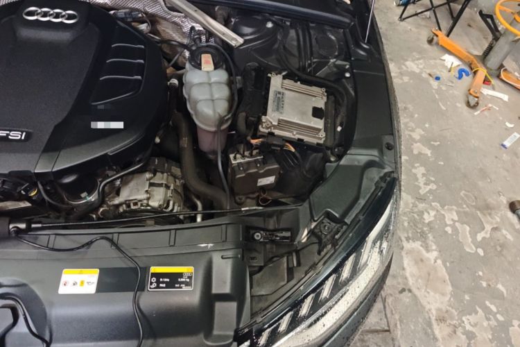 Used Audi A4L 2020 40 TFSI Fashion Dynamic Model Engine Bay Left