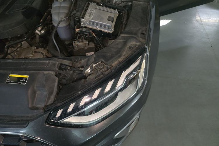 Used Audi A4L 2020 40 TFSI Luxury Dynamic Model Engine Bay Left