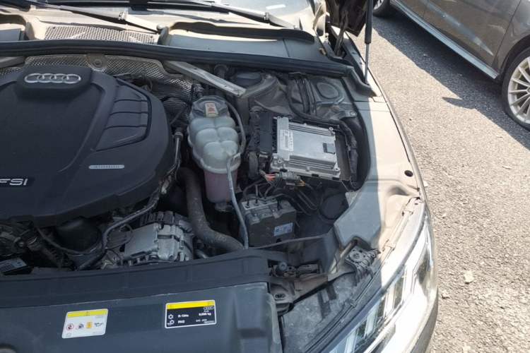 Used Audi A4L 2020 40 TFSI Fashion Dynamic Model Engine Bay Left